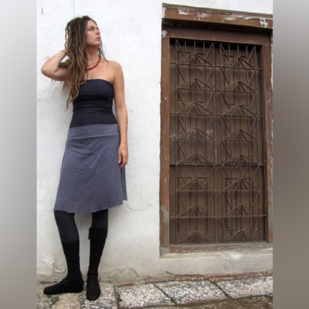 Gaia Conceptions | Navy Blue Simplicity Short Skirt